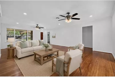 5027 Creekbend Drive, Houston, TX 77035 - Photo 2