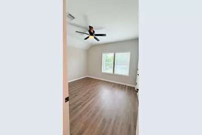 7034 Smilax Street #B, Houston, TX 77088 - Photo 2