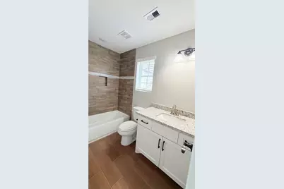 7034 Smilax Street #B, Houston, TX 77088 - Photo 18
