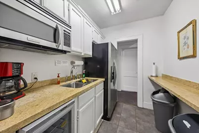 1601 Westheimer Road #C, Houston, TX 77006 - Photo 8