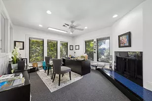1601 Westheimer Rd, Houston, TX 77006 - Photo 2