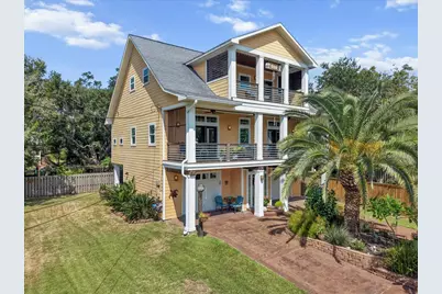 808 Elm Road, Clear Lake Shores, TX 77565 - Photo 4