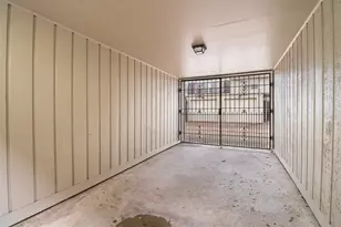 6332 Chevy Chase Dr, Houston, TX 77057 - Photo 20
