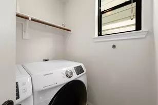1353 Studer St, Houston, TX 77007 - Photo 30