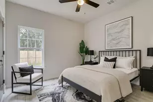 4425 Clover St, Houston, TX 77051 - Photo 2