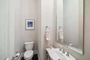 239 W 27th St, Houston, TX 77008 - Photo 18