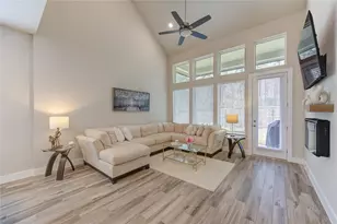 296 Mallorn Ln, Montgomery, TX 77316 - Photo 16