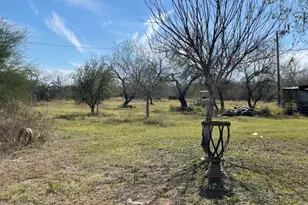 249 E County Rd, Kingsville, TX 78363 - Photo 6