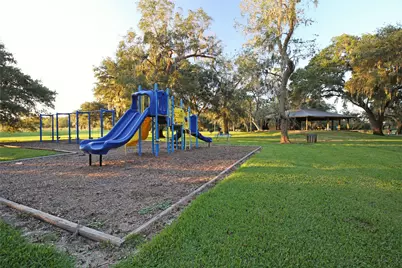 1120 Frontier Trail, Angleton, TX 77515 - Photo 4