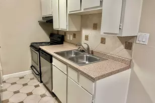 2750 Holly Hall St, Houston, TX 77054 - Photo 10