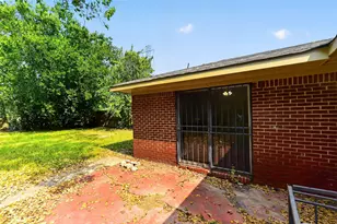 7822 Belbay St, Houston, TX 77033 - Photo 24