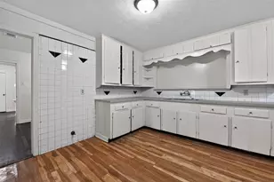 7822 Belbay St, Houston, TX 77033 - Photo 10