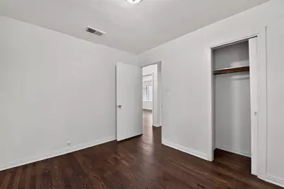 7822 Belbay Street, Houston, TX 77033 - Photo 22
