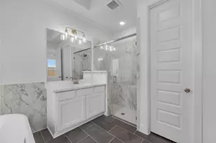 7819 Clover Gully Ln, Katy, TX 77493 - Photo 12