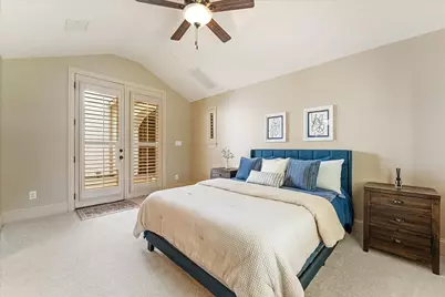 19 Paloma Bend Place, The Woodlands, TX 77389 - Photo 8
