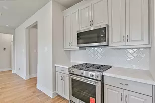 225 Magnolia Laurel Dr, Alvin, TX 77511 - Photo 14