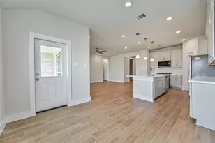 225 Magnolia Laurel Dr, Alvin, TX 77511 - Photo 16