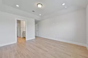 225 Magnolia Laurel Dr, Alvin, TX 77511 - Photo 20