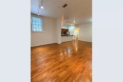 621 21st Street #303, Galveston, TX 77550 - Photo 4