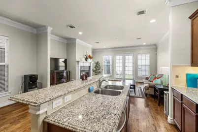821 W 26th Street, Houston, TX 77008 - Photo 10