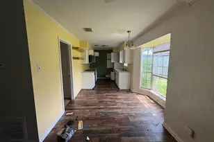 666 Overbluff St, Channelview, TX 77530 - Photo 4