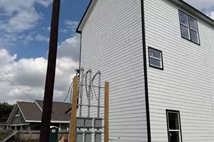 2711 Berry St, Houston, TX 77004 - Photo 6