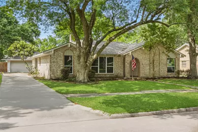 1103 Baymeadow Drive, Houston, TX 77062 - Photo 6