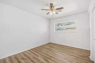 1103 Baymeadow Dr, Houston, TX 77062 - Photo 26