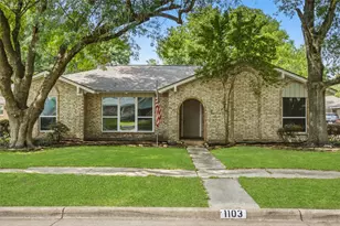 1103 Baymeadow Dr, Houston, TX 77062 - Photo 2