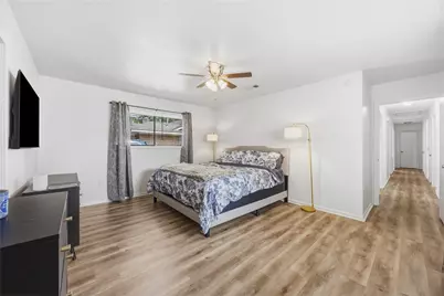 1103 Baymeadow Drive, Houston, TX 77062 - Photo 4