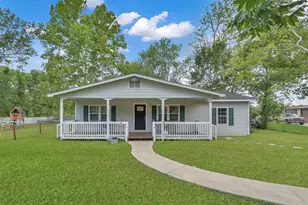 216 S Magnolia Dr, Conroe, TX 77301 - Photo 1