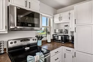 16538 Jean Lafitte Rd, Jamaica Beach, TX 77554 - Photo 14