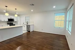1972 W McKinney St, Houston, TX 77019 - Photo 2