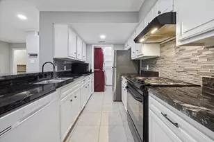 11811 Algonquin Dr, Houston, TX 77089 - Photo 4