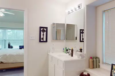 174 Queenscliff Court, The Woodlands, TX 77382 - Photo 20