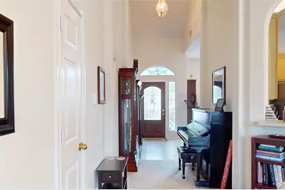 174 Queenscliff Court, The Woodlands, TX 77382 - Photo 8