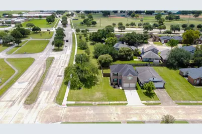 101 Cacao Street, Lake Jackson, TX 77566 - Photo 32
