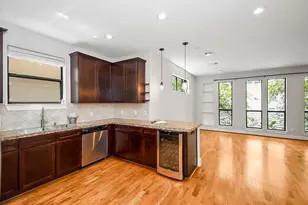 1121 W 17th St, Houston, TX 77008 - Photo 12