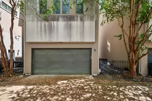 1121 W 17th St, Houston, TX 77008 - Photo 1