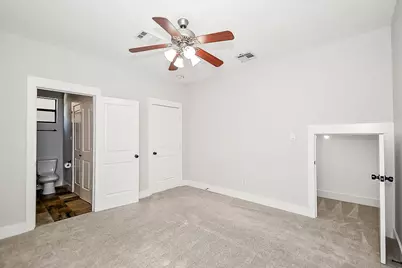 1121 W 17th Street #B, Houston, TX 77008 - Photo 6