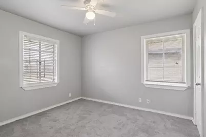 9029 Homewood Lane, Houston, TX 77078 - Photo 16