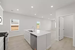 400 Long Br Dr, Dayton, TX 77535 - Photo 8