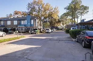 10001 Westpark Dr, Houston, TX 77042 - Photo 10