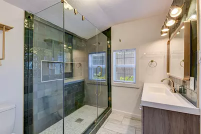 100 E 33rd Street, Houston, TX 77018 - Photo 12