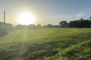 304 20th St, Dickinson, TX 77539 - Photo 6