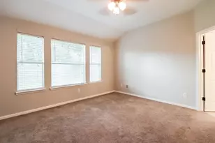 1118 Chase Park Dr, Bacliff, TX 77518 - Photo 10