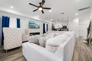 851 S Victory Dr, Houston, TX 77088 - Photo 10