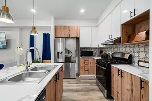 851 S Victory Dr, Houston, TX 77088 - Photo 16