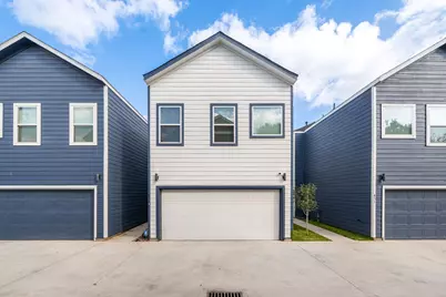 851 S Victory Drive #B C, Houston, TX 77088 - Photo 4