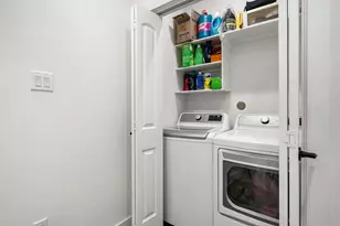 851 S Victory Dr, Houston, TX 77088 - Photo 22